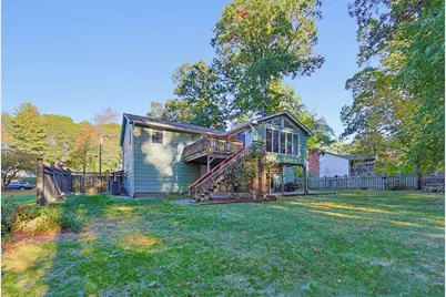 38 Ledgewood Rd, Framingham, MA 01701 - Photo 4