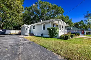 18 Lakeside Ave, Weymouth, MA 02189 - Photo 4