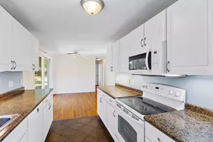 359 Hudson St, Northborough, MA 01532 - Photo 24