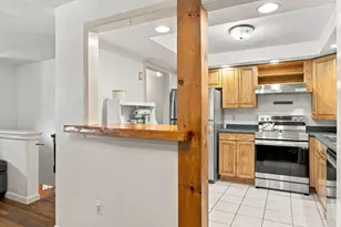 18 Forest St, Wakefield, MA 01880 - Photo 10