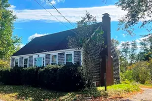 1118 Pleasant St, Bridgewater, MA 02324 - Photo 34