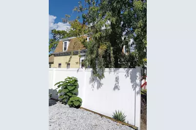 24 Bay St., Springfield, MA 01109 - Photo 4