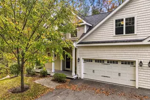 27 Stonebrook Ct, Southborough, MA 01772 - Photo 2