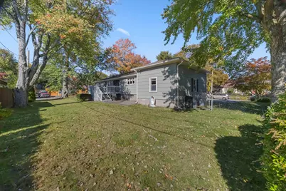 26 Crowningshield Rd, Worcester, MA 01604 - Photo 30