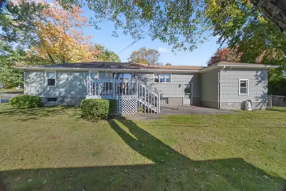 26 Crowningshield Rd, Worcester, MA 01604 - Photo 28