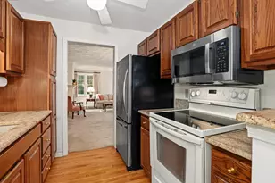 153 Laurelwood Dr, Hopedale, MA 01747 - Photo 10