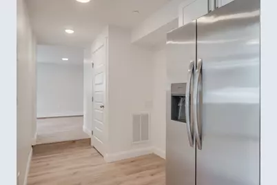 14 William St #2, Worcester, MA 01609 - Photo 4