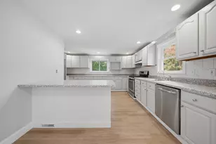 4 Richardson Rd, Hudson, MA 01749 - Photo 8
