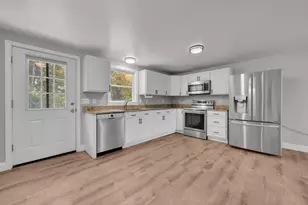 174 N Common, Westminster, MA 01473 - Photo 2
