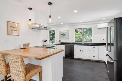 58 Munroe, Oak Bluffs, MA 02557 - Photo 4