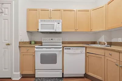 426 Mt. Hope #305, North Attleboro, MA 02760 - Photo 8