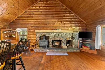 127 Mendon St, Bellingham, MA 02019 - Photo 6