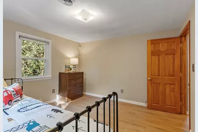 390 North Rd, Bedford, MA 01730 - Photo 18