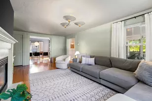 39 Forest St, Winchester, MA 01890 - Photo 8