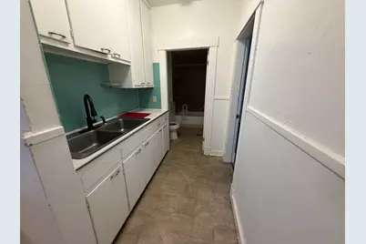 99 Cross St #2R, Southbridge, MA 01550 - Photo 2