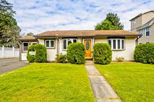 956 Granby Rd, Chicopee, MA 01020 - Photo 2