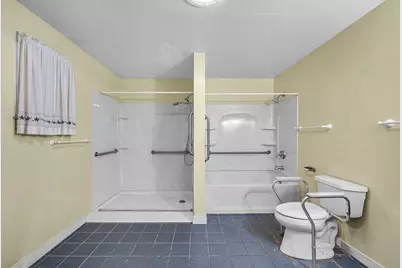 26 Denton Cir, Springfield, MA 01104 - Photo 22