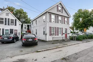 17 Auburn St, Lowell, MA 01852 - Photo 2