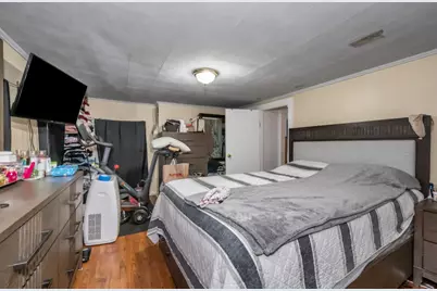 17 Auburn St, Lowell, MA 01852 - Photo 18