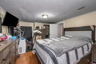 17 Auburn St, Lowell, MA 01852 - Photo 18