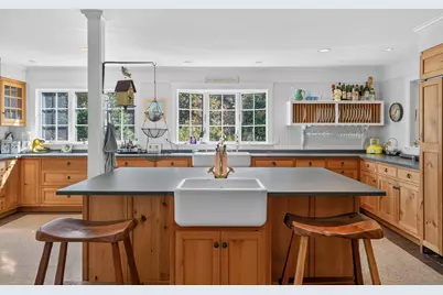 4 Garrett Way, Edgartown, MA 02539 - Photo 12