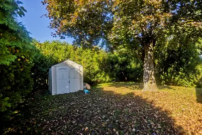 20 Meadow Ave, Agawam, MA 01001 - Photo 18