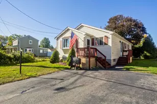 20 Meadow Ave, Agawam, MA 01001 - Photo 2