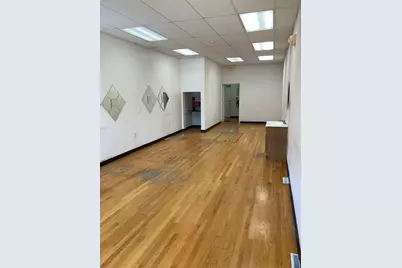 147C Highland Ave, Somerville, MA 02143 - Photo 2