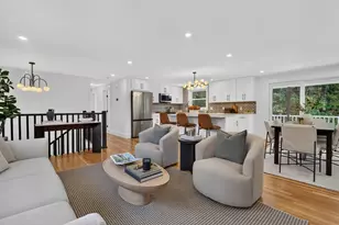 8 Carriage Dr, Acton, MA 01720 - Photo 4