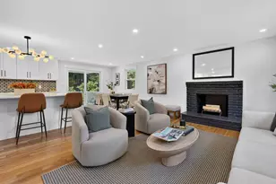 8 Carriage Dr, Acton, MA 01720 - Photo 4
