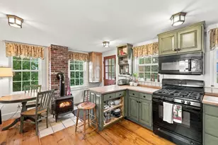 4 Washington Square, Marblehead, MA 01945 - Photo 10