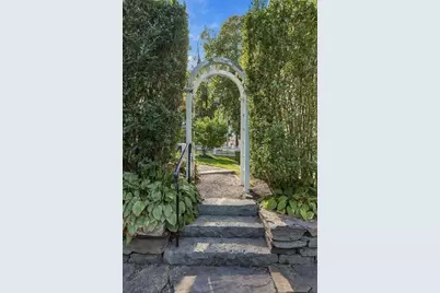 4 Washington Square, Marblehead, MA 01945 - Photo 6