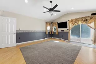 66 Barrison St, Springfield, MA 01109 - Photo 16