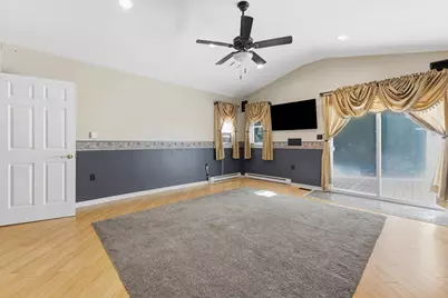 66 Barrison St, Springfield, MA 01109 - Photo 18