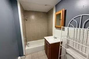 10 Westcott St, Boston, MA 02124 - Photo 10