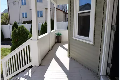 62 Lynn St, Everett, MA 02149 - Photo 2