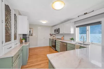 67 Melvin St, Wakefield, MA 01880 - Photo 6