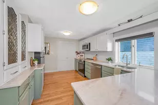67 Melvin St, Wakefield, MA 01880 - Photo 6