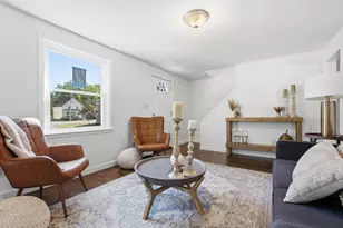 25 Lynn St, Peabody, MA 01960 - Photo 8