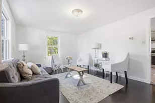 27 Lynn St, Peabody, MA 01960 - Photo 10