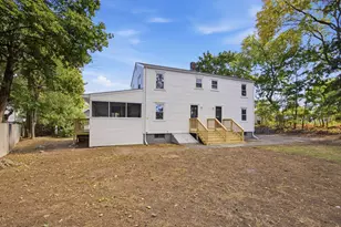 27 Lynn St, Peabody, MA 01960 - Photo 16