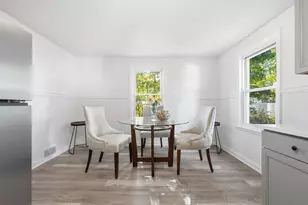 27 Lynn St, Peabody, MA 01960 - Photo 8