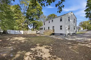 27 Lynn St, Peabody, MA 01960 - Photo 18