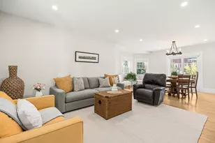 15 Lloyd St, Winchester, MA 01890 - Photo 10