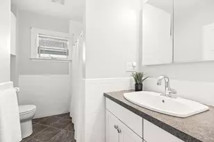 15 Lloyd St, Winchester, MA 01890 - Photo 30