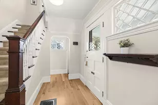 15 Lloyd St, Winchester, MA 01890 - Photo 8