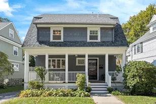15 Lloyd St, Winchester, MA 01890 - Photo 1