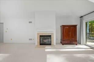 16 Bentwood Dr, Sturbridge, MA 01566 - Photo 10