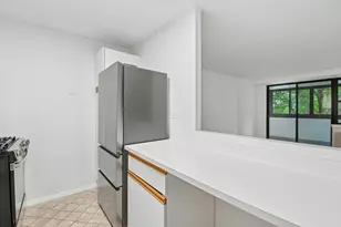 9 Hawthorne Pl, Boston, MA 02114 - Photo 14