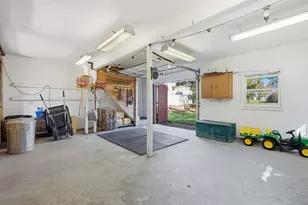 76 Pleasant St, Granby, MA 01033 - Photo 36